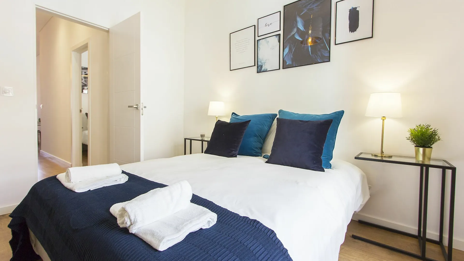 Santos Concept By Homing Apartment Lisbon Portugal
